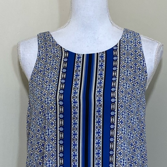 NWOT Max Studio || Woman’s sleeveless tunic top size Medium - Picture 4 of 7